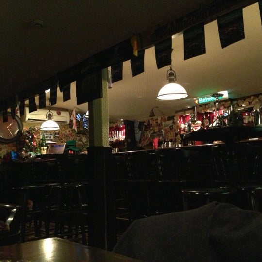 12/12/2012 tarihinde Vlad O.ziyaretçi tarafından Golden Pint Pub'de çekilen fotoğraf