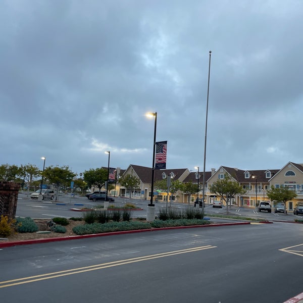 Foto tirada no(a) Lantern Bay Village Shopping Center Dana Point, CA por Scott A. em 4/27/2022