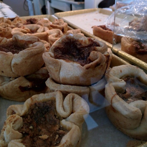 Wolfe Island Bakery Downtown Kingston 5 tips