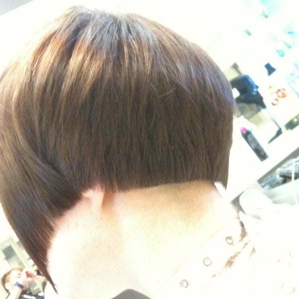 4/22/2013에 Anton K.님이 VT Style Hair Studio에서 찍은 사진