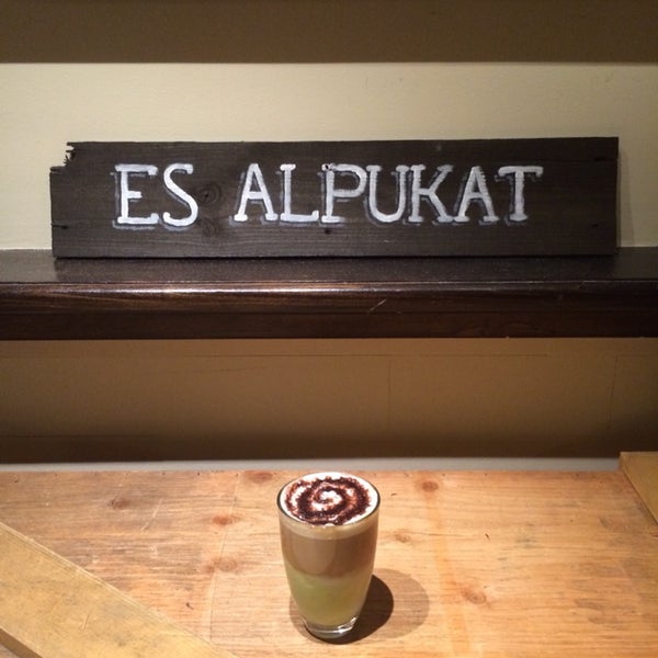 I tried the Es Alpukat, which is an avocado espresso drink, and it was delicious!