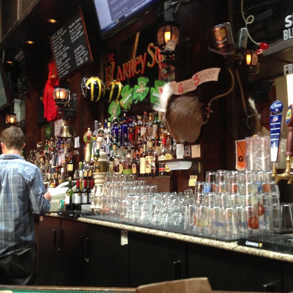 5/6/2013 tarihinde Tina C.ziyaretçi tarafından Blarney Stone Bar &amp; Restaurant'de çekilen fotoğraf
