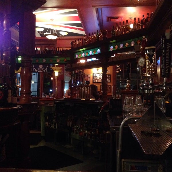 3/31/2015 tarihinde Tina C.ziyaretçi tarafından The Pub Polaris'de çekilen fotoğraf