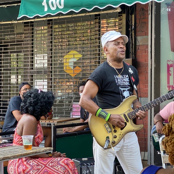 Photo taken at Harlem Shake by Nia on 8/9/2020