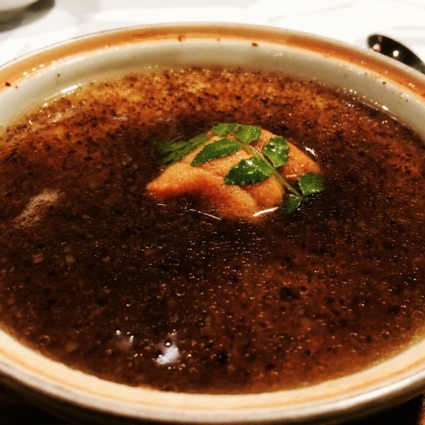 black truffle chawanmushi is pretty gimmicky. tastes bland and unexciting. go for the assorted seafood sushi rice instead.