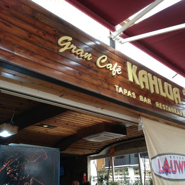 9/25/2013にElleMira S.がGran Cafe Kahluaで撮った写真