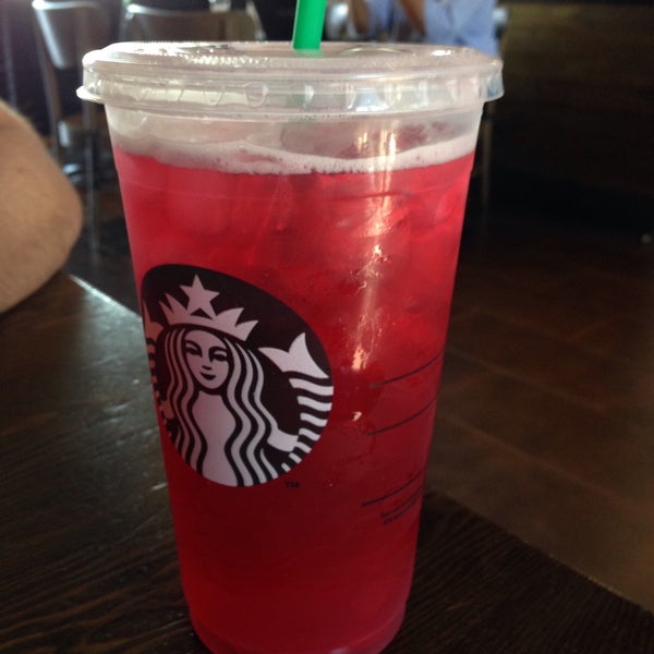 Photo taken at Starbucks by Bea C. on 1/23/2015
