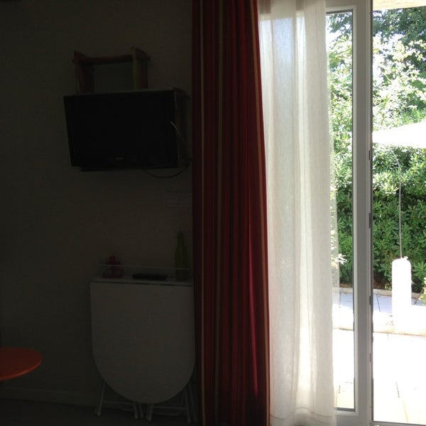 Photos At Hotel De Letoile Coeur De Ville Antibes