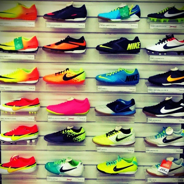 Купить Кроссовки Найк В Сочи