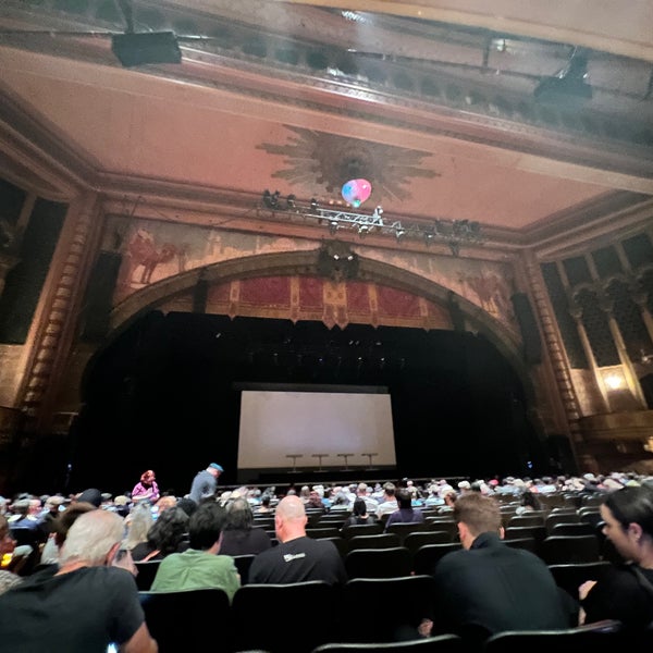 Foto tirada no(a) Shrine Auditorium &amp; Expo Hall por Carlos J. em 7/6/2022