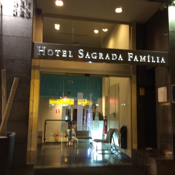 Das Foto wurde bei Hotel Sagrada Familia von Takahiro K. am 8/29/2015 aufgenommen
