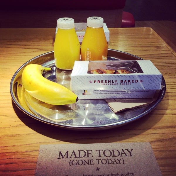 Photo taken at Pret A Manger by Lucas M. on 8/30/2014