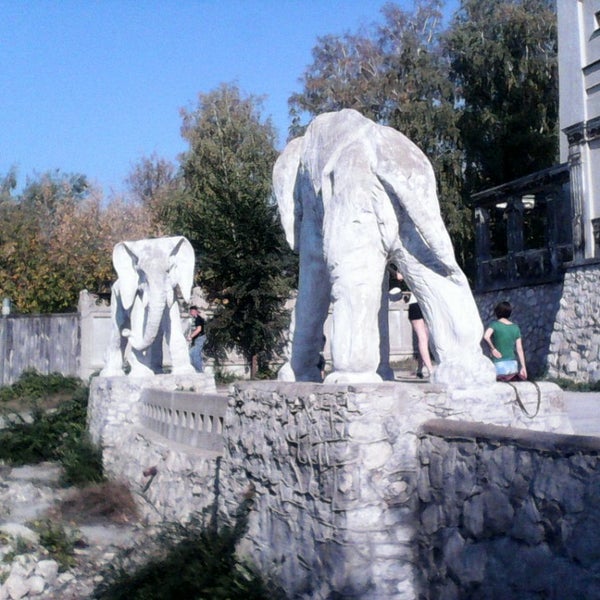 Дом слонов самара