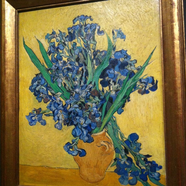 Photo taken at Van Gogh Museum by Nata L. on 5/1/2013