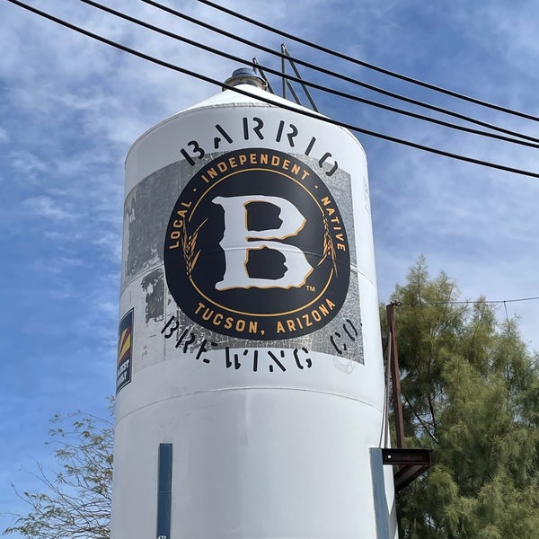 Photo taken at Barrio Brewing Co. by Ka-boom on 3/25/2021