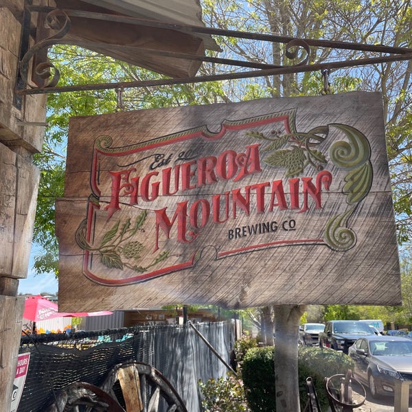 Foto tirada no(a) Figueroa Mountain Brewing Company por Ka-boom em 4/24/2021