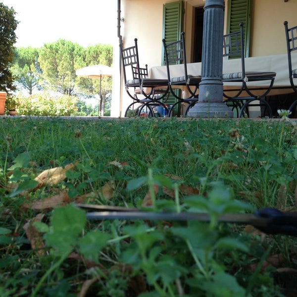 รูปภาพถ่ายที่ Villa Colombai in Tuscany โดย Stefano B. เมื่อ 7/27/2013