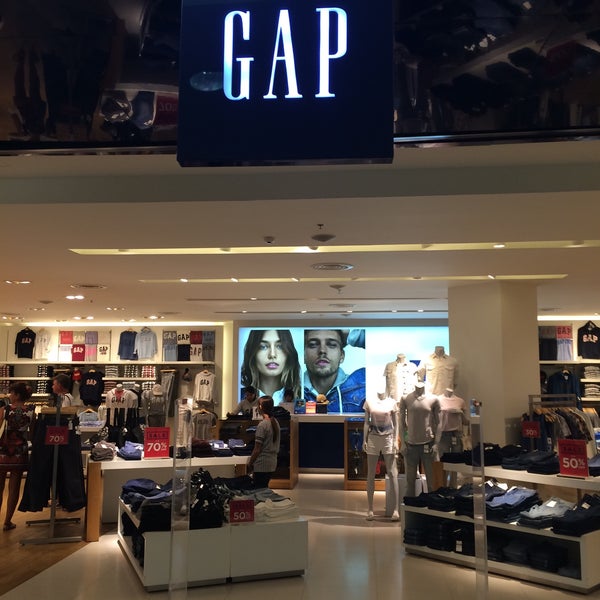 Gap магазин фото. Gap пакет магазин. Gap европейский. Gap thailand. Next to the shop.