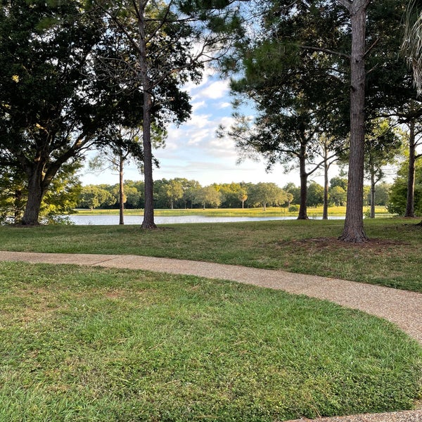 Walsingham Park Hiking Trail