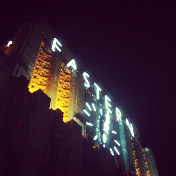 Eastern Columbia Rooftop Pool South Park 849 S Broadway