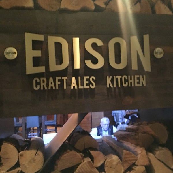 Photo taken at Edison, Craft Ales + Kitchen by Steve S. on 1/5/2018
