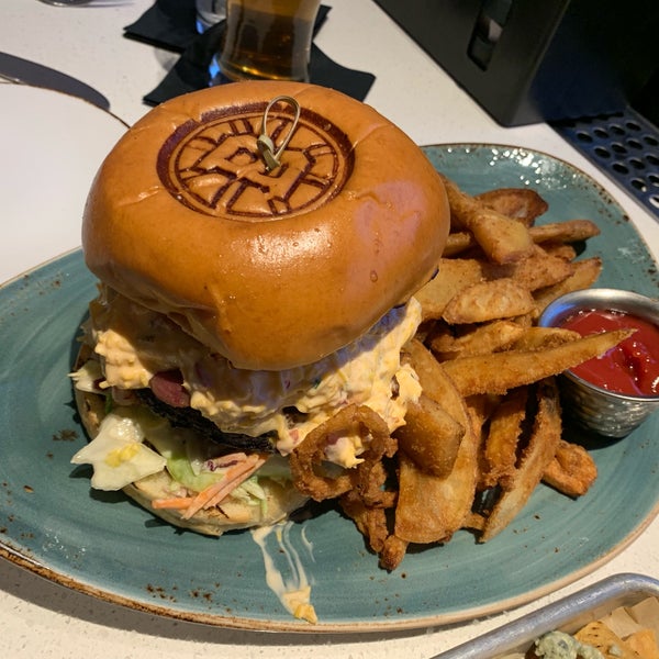 Putnam Club Bar in Downtown Boston