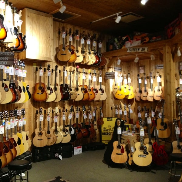 Guitar Center Penn American District Bloomington, MN