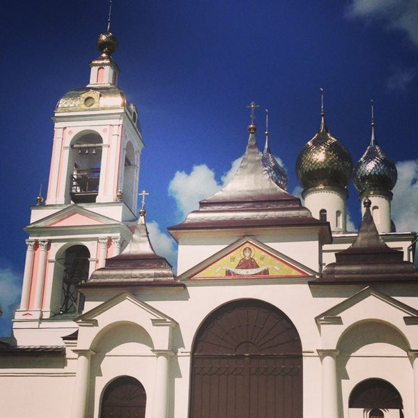 Монастырь животворящего креста. Монастырь животворящего креста