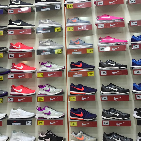 Photos At Sports Direct Com Sporting Goods Shop