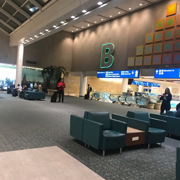 Photo prise au Aéroport international d&#39;Orlando (MCO) par Tanya L. le2/1/2020