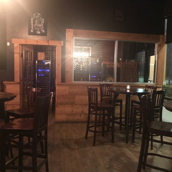 2/7/2020 tarihinde Tanya L.ziyaretçi tarafından RusTeak Restaurant And Wine Bar'de çekilen fotoğraf