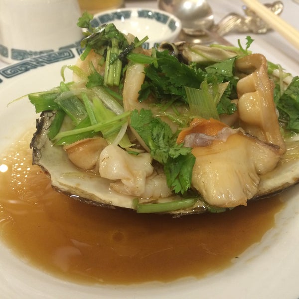 Photos at Hong Kong Flower Lounge Restaurant 香滿樓海鮮酒家 Millbrae, CA