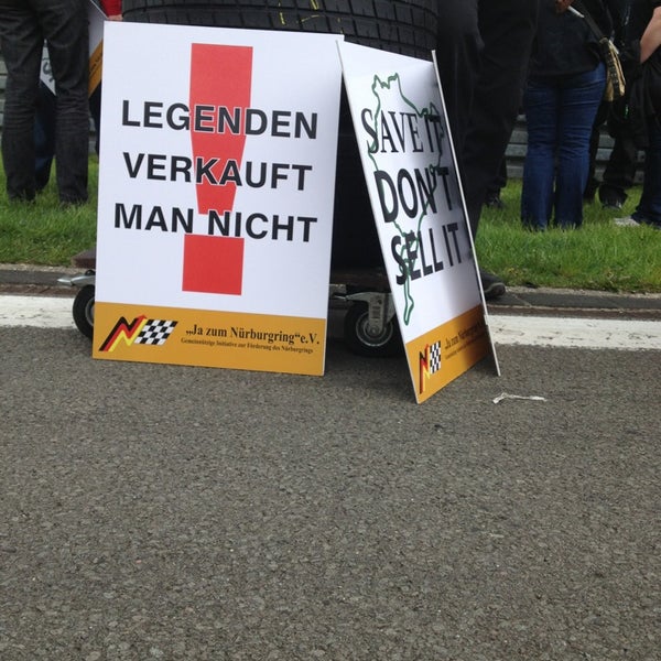 Photos At Start Ziel Gerade Nurburgring