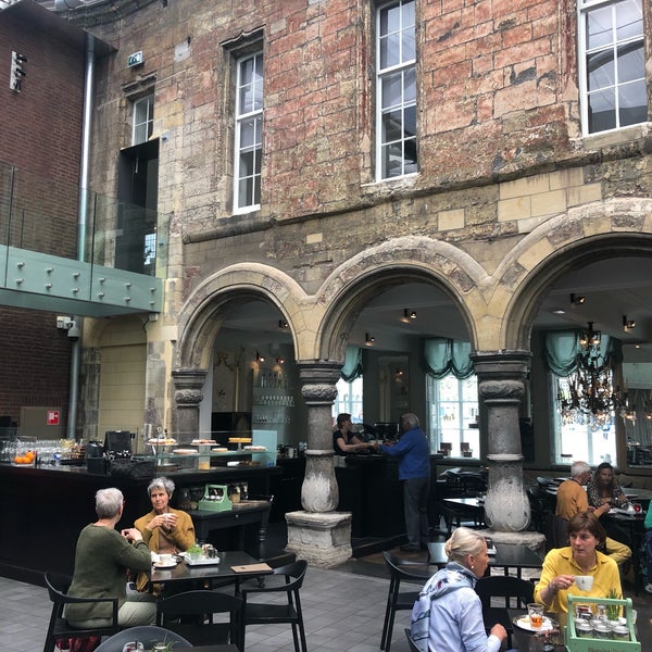 4/25/2019에 Niko V.님이 Grand café Maastricht Soiron에서 찍은 사진