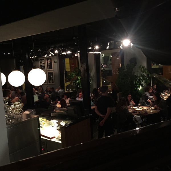 Photo taken at Diurno Restaurant &amp; Bar by Samet on 3/7/2015