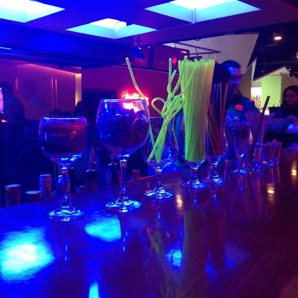 8/16/2013 tarihinde Ralph S.ziyaretçi tarafından Zamba Casino Restaurante Bar'de çekilen fotoğraf