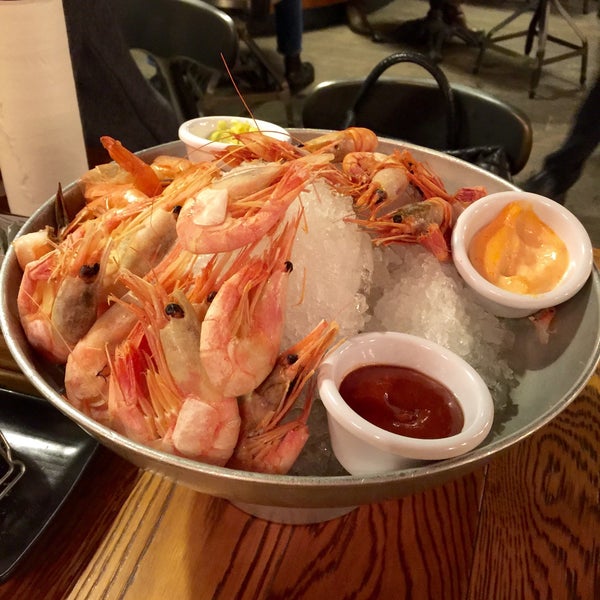 12/28/2014 tarihinde Katya S.ziyaretçi tarafından Boston Seafood &amp; Bar'de çekilen fotoğraf