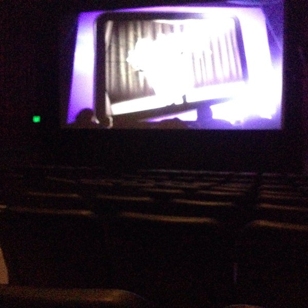 Fotos em Regal UA Washington Township Cinema