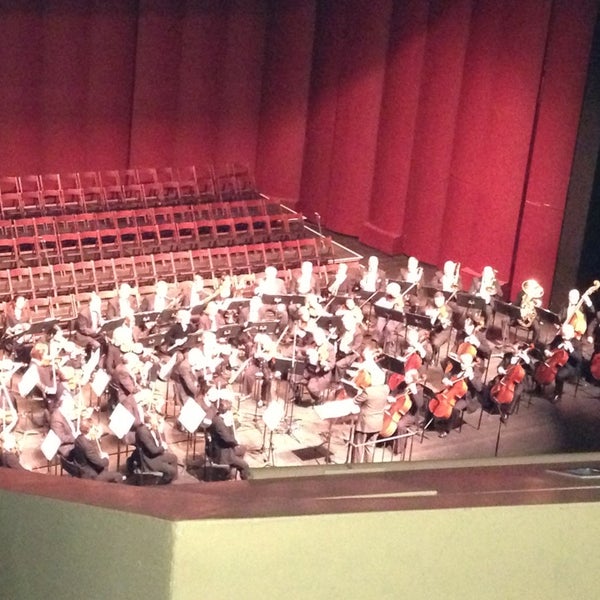 รูปภาพถ่ายที่ Performing Arts Center, Purchase College โดย Jessica B. เมื่อ 3/10/2013