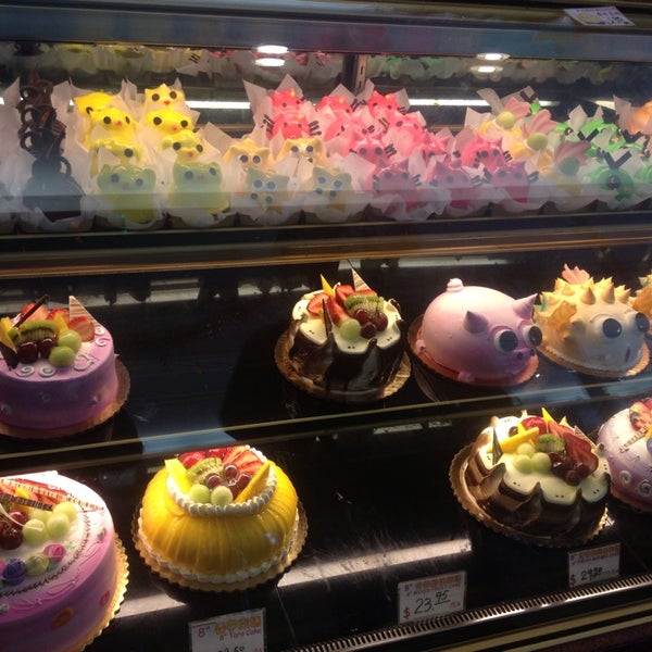 Photo taken at Bao Bao Bakery &amp; Cafe by Linda P. on 4/21/2014