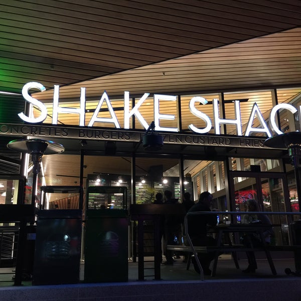 Photo taken at Shake Shack by Robert S. on 1/7/2015