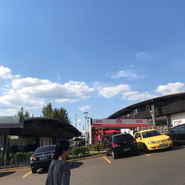 Photo taken at Outlet Premium São Paulo by Marcelo Hsu 許. on 4/21/2019