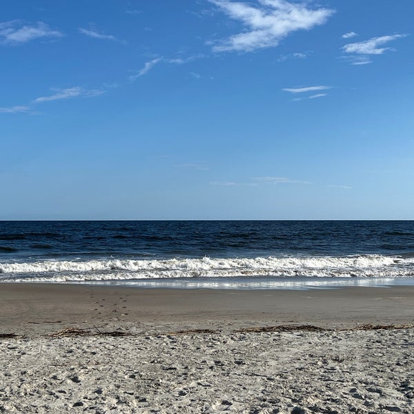 Foto tomada en Ocean Isle Beach  por Joshua B. el 9/10/2023