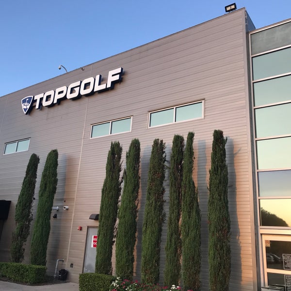 Foto scattata a Topgolf da Joshua B. il 8/11/2021