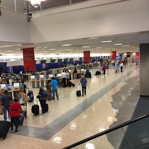 Das Foto wurde bei Salt Lake City International Airport (SLC) von Tom C. am 7/18/2016 aufgenommen