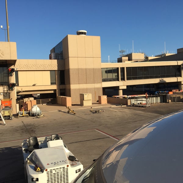 terminal 3 phoenix airport terminal 3 phoenix airport