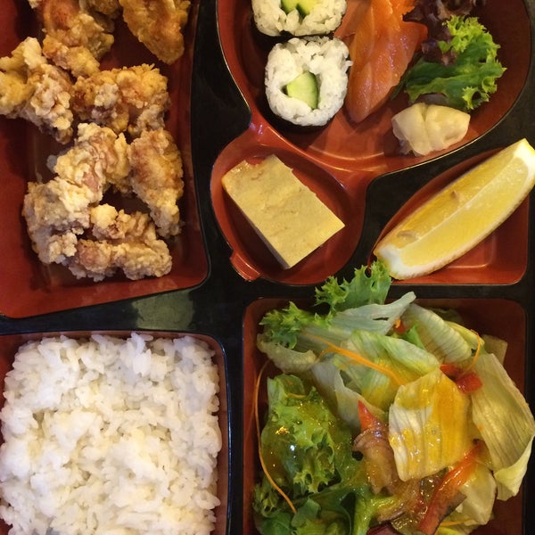 Foto diambil di Sushi Sei oleh Kata M. pada 10/13/2016