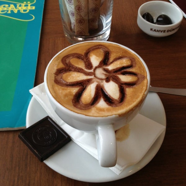 Kahve Dünyası Coffee Shop in 19 Mayıs