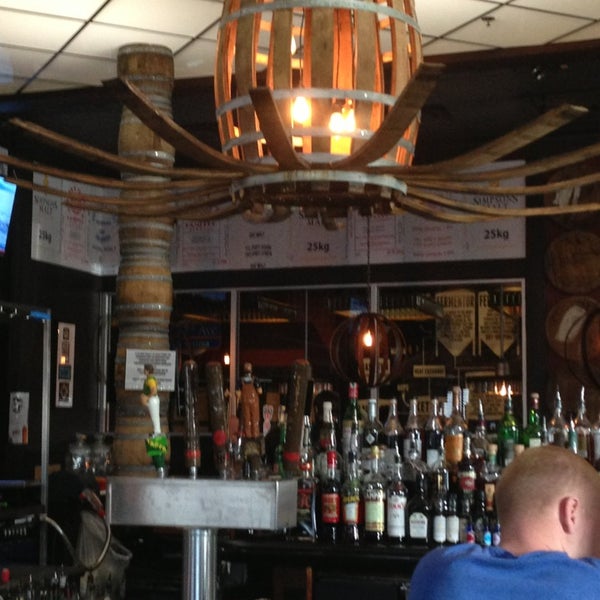 7/20/2013にRebecca and Jeff C.がCigar City Brew Pubで撮った写真