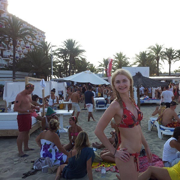 7/18/2013에 Eugene S.님이 Sands Ibiza에서 찍은 사진